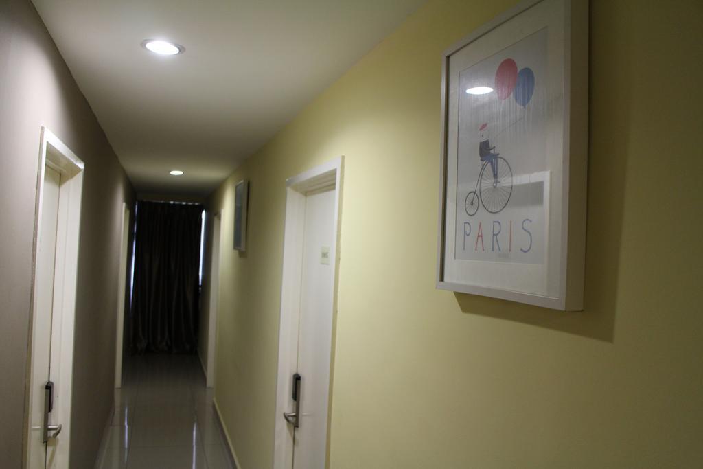 De Jaya Hotel Петалинг Джая Екстериор снимка