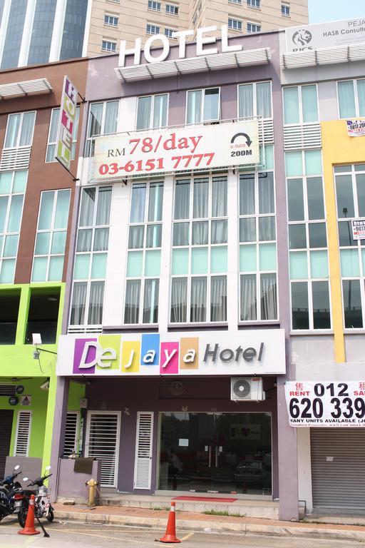 De Jaya Hotel Петалинг Джая Екстериор снимка