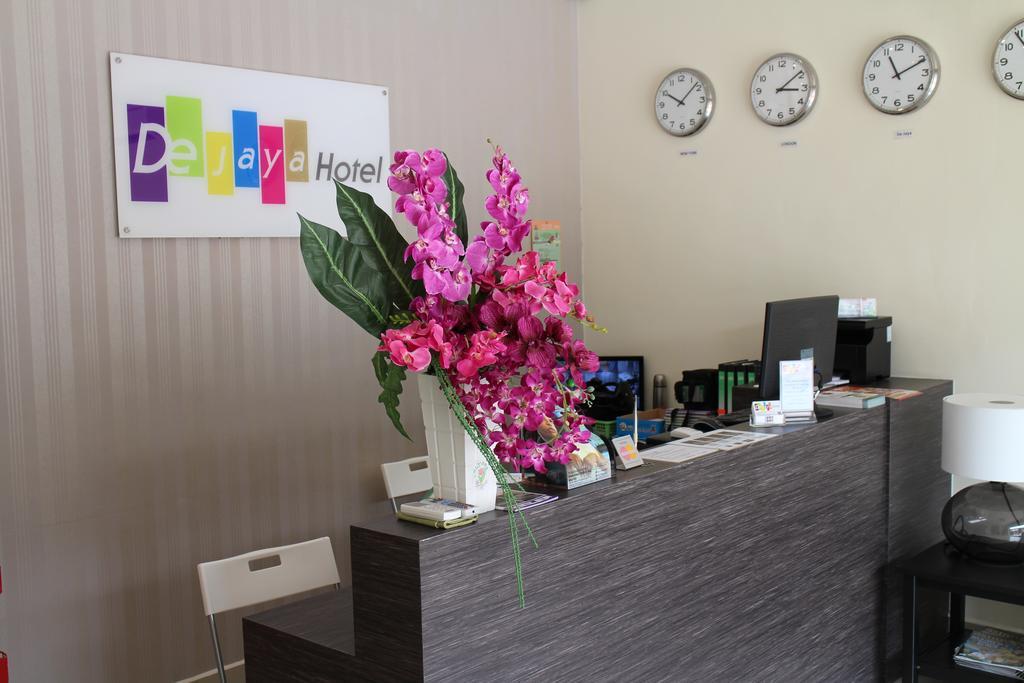 De Jaya Hotel Петалинг Джая Екстериор снимка