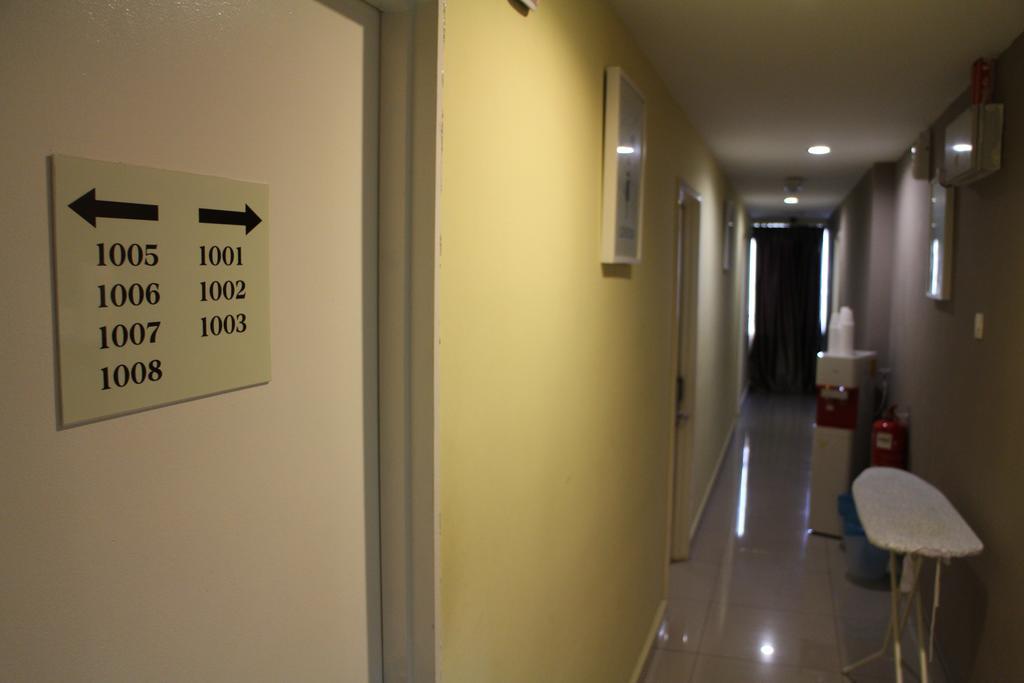 De Jaya Hotel Петалинг Джая Екстериор снимка