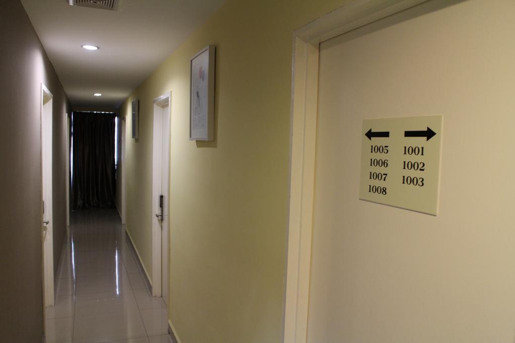 De Jaya Hotel Петалинг Джая Екстериор снимка
