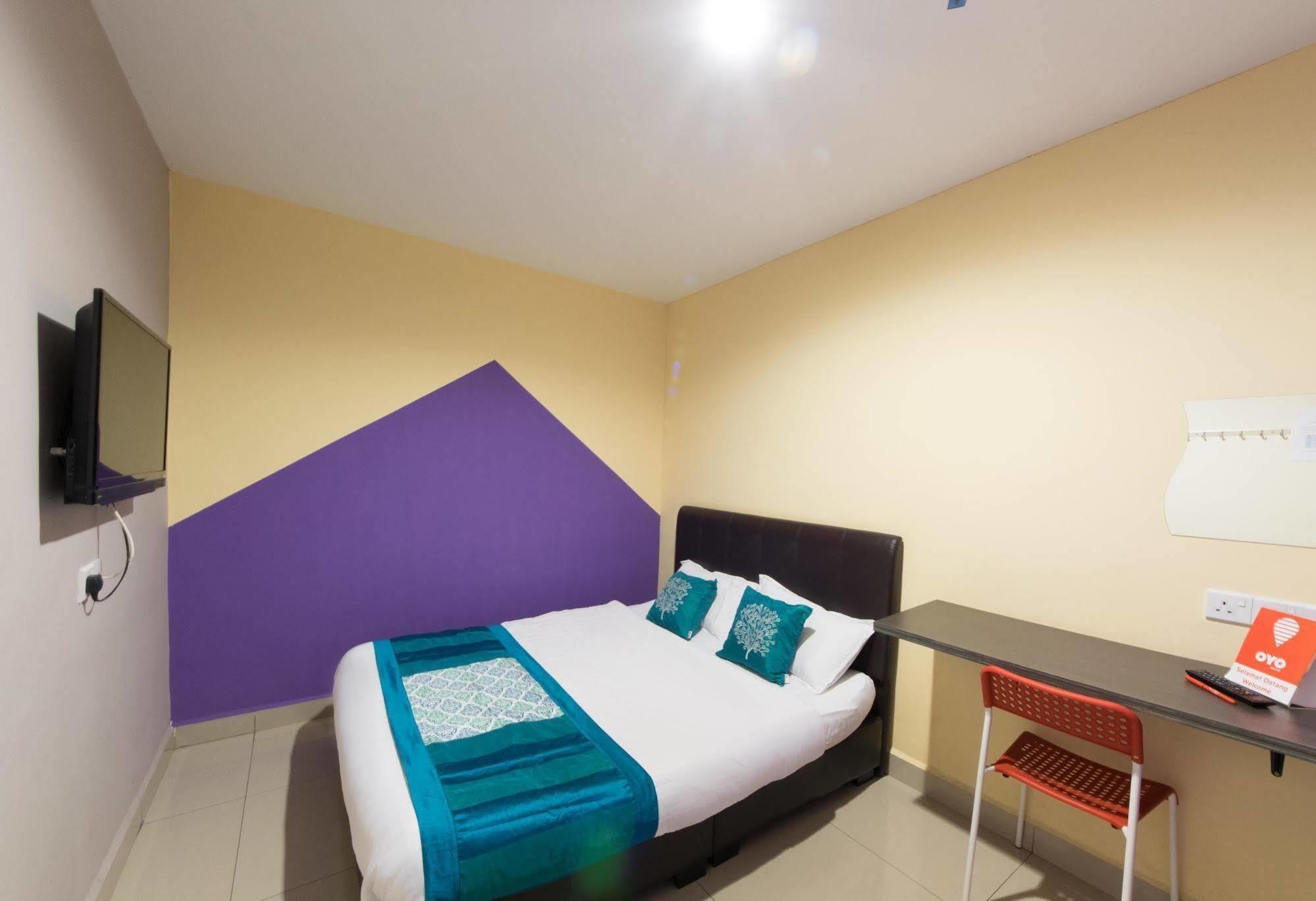 De Jaya Hotel Петалинг Джая Екстериор снимка