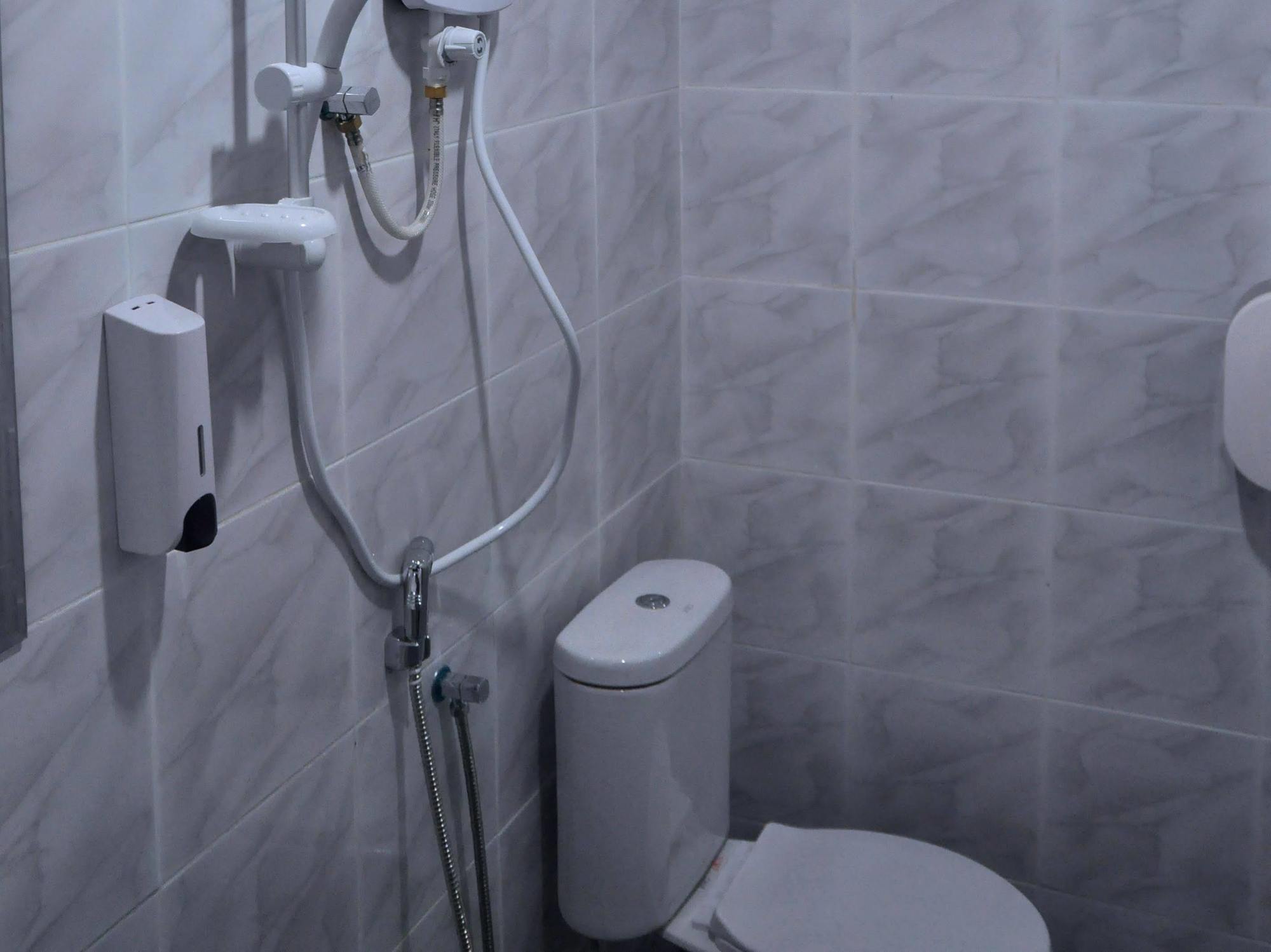 De Jaya Hotel Петалинг Джая Екстериор снимка