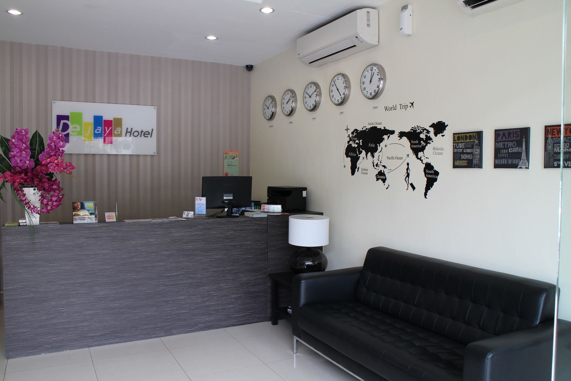 De Jaya Hotel Петалинг Джая Екстериор снимка