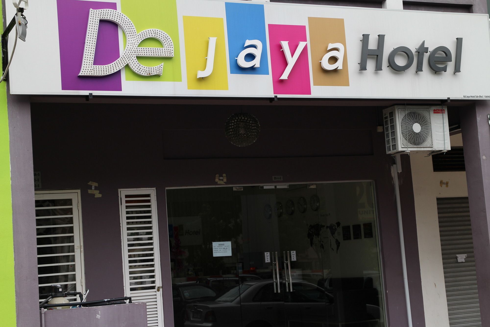 De Jaya Hotel Петалинг Джая Екстериор снимка