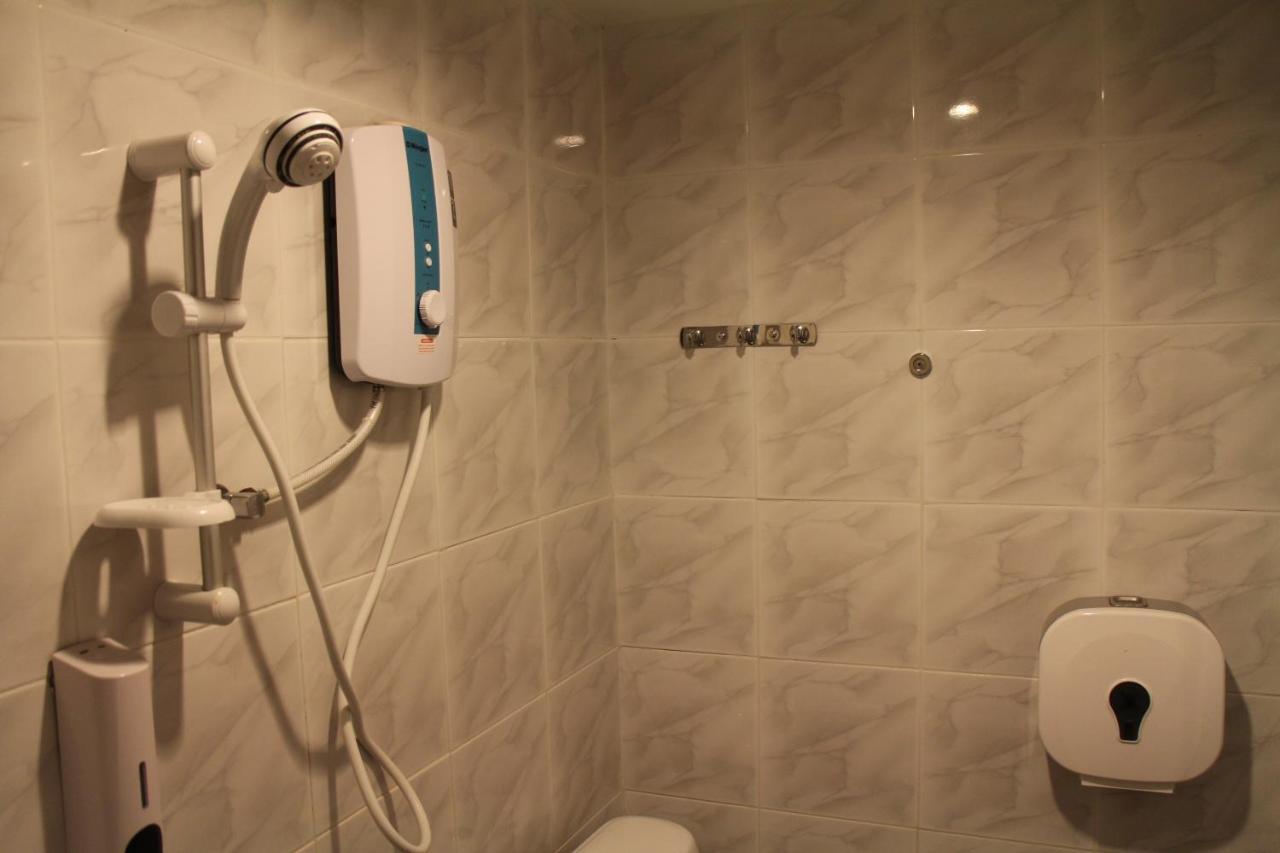 De Jaya Hotel Петалинг Джая Екстериор снимка